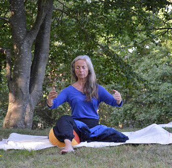 une prof en méditation